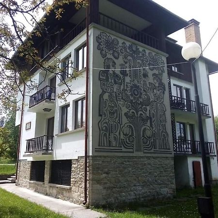 Чичо Томовата Колиба Tryavna Exterior photo