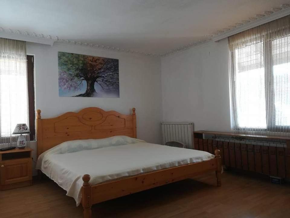 Чичо Томовата Колиба Tryavna Exterior photo